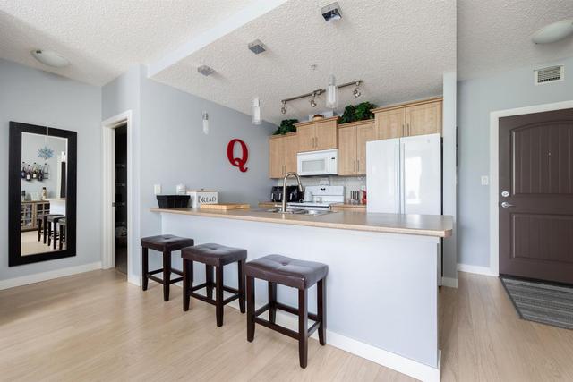 1415 - 135a Sandpiper Road, Condo with 2 bedrooms, 2 bathrooms and 2 parking in Wood Buffalo AB | Image 3