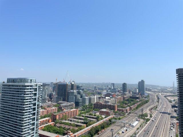 3805 - 55 Cooper St, Condo with 2 bedrooms, 2 bathrooms and 0 parking in Toronto ON | Image 3
