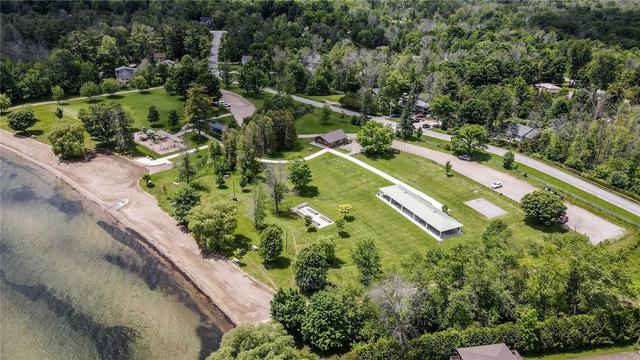 984 Lakeshore Rd E, House detached with 2 bedrooms, 1 bathrooms and 8 parking in Oro Medonte ON | Image 19