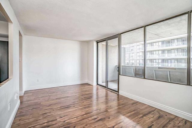 1011 - 720 Spadina Ave, Condo with 0 bedrooms, 1 bathrooms and 0 parking in Toronto ON | Image 28