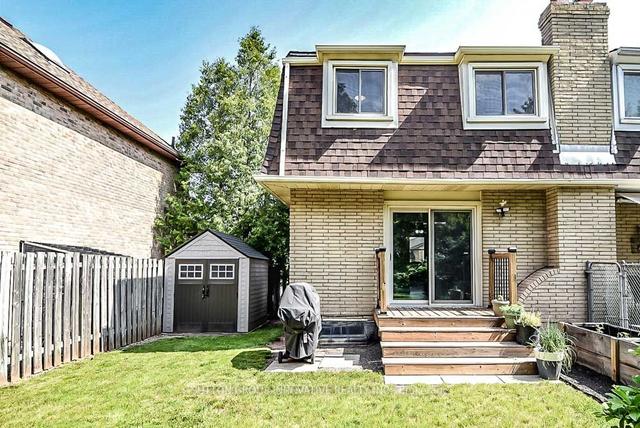 43 Russet Crt, House semidetached with 3 bedrooms, 2 bathrooms and 3 parking in Hamilton ON | Image 27