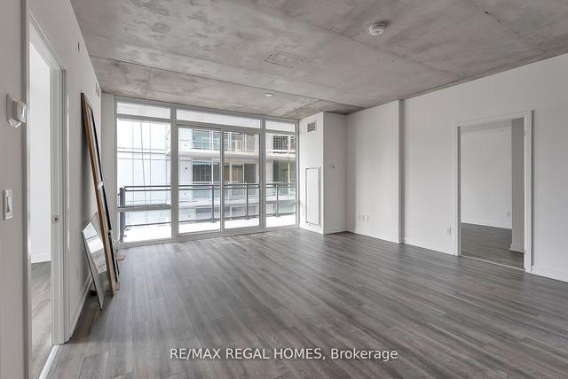 305 - 45 Baseball Pl, Condo with 3 bedrooms, 2 bathrooms and 1 parking in Toronto ON | Image 11