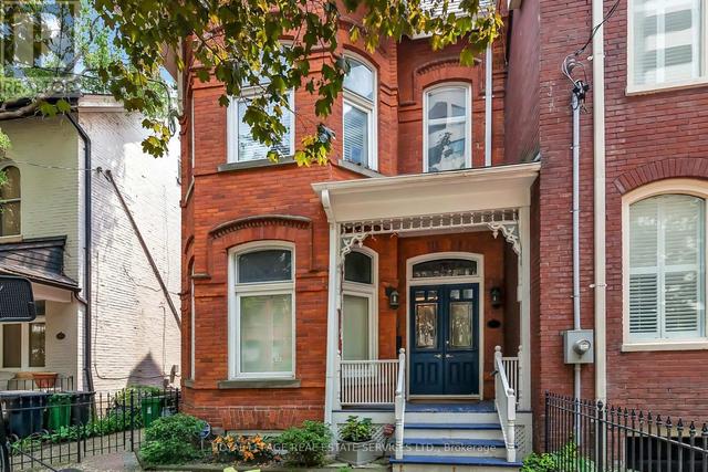 1 - 93 Gloucester St, House detached with 2 bedrooms, 2 bathrooms and 1 parking in Toronto ON | Image 2