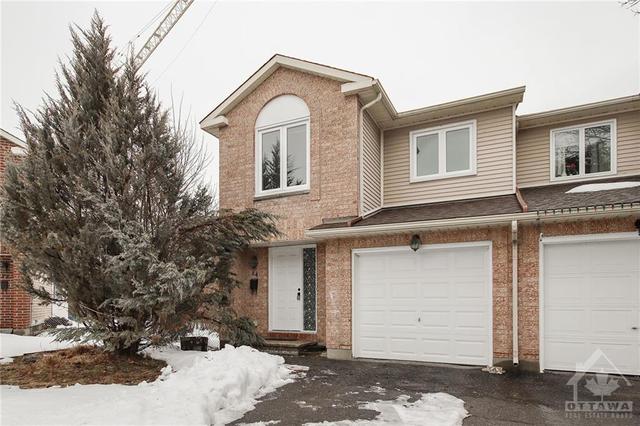 24 Gladecrest Court, Townhouse with 3 bedrooms, 3 bathrooms and 2 parking in Ottawa ON | Image 1