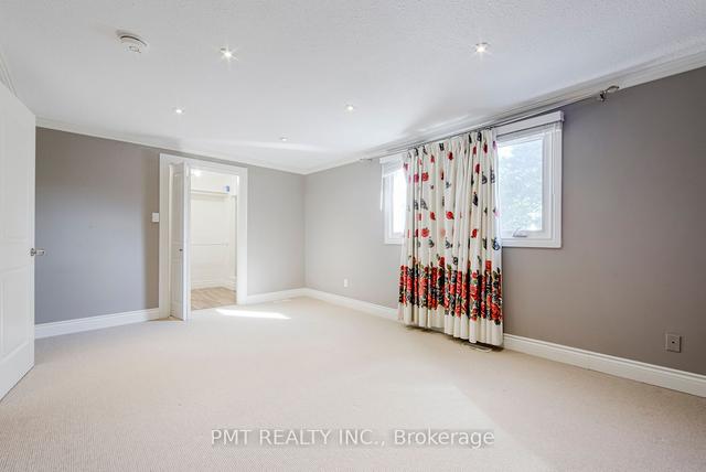 main - 7 Lafferty St, House detached with 3 bedrooms, 2 bathrooms and 3 parking in Toronto ON | Image 13