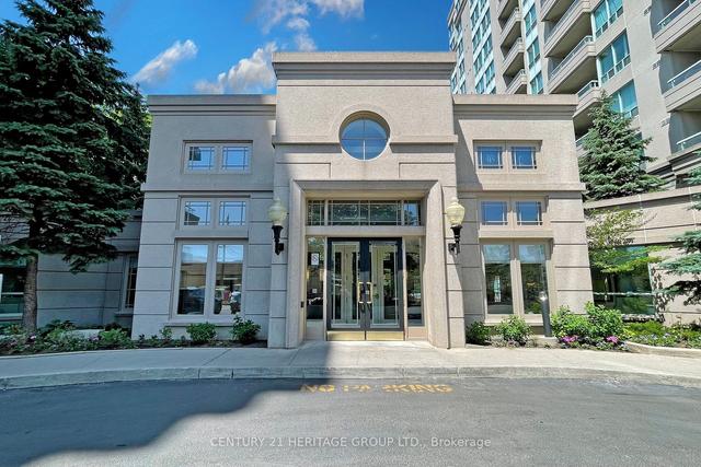 1012 - 8 Covington Rd, Condo with 2 bedrooms, 2 bathrooms and 1 parking in Toronto ON | Image 25
