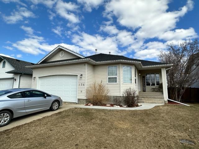 176 Bussieres Drive, House detached with 5 bedrooms, 3 bathrooms and 4 parking in Wood Buffalo AB | Image 1