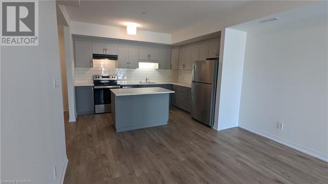 80 - 261 Woodbine Avenue, Condo with 2 bedrooms, 2 bathrooms and 1 parking in Kitchener ON | Image 3