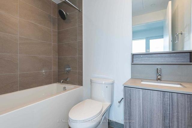3910 - 5 Buttermill Ave, Condo with 2 bedrooms, 2 bathrooms and 1 parking in Vaughan ON | Image 10
