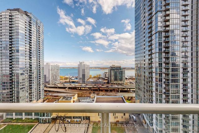2010 - 10 Navy Wharf Crt, Condo with 1 bedrooms, 1 bathrooms and 1 parking in Toronto ON | Image 8