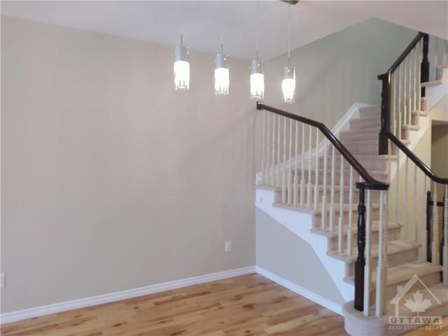 602 Pamplona Private, Townhouse with 3 bedrooms, 3 bathrooms and 2 parking in Ottawa ON | Image 3