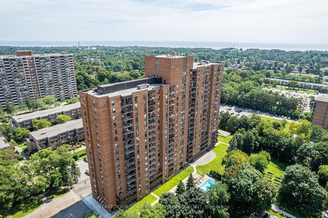 607 - 90 Ling Rd, Condo with 3 bedrooms, 2 bathrooms and 1 parking in Toronto ON | Image 32