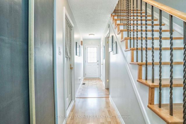 68 - 68 Foster Cres, Townhouse with 3 bedrooms, 2 bathrooms and 2 parking in Brampton ON | Image 30