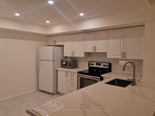401 - 7440 Bathurst St, Condo with 2 bedrooms, 2 bathrooms and 0 parking in Vaughan ON | Image 3