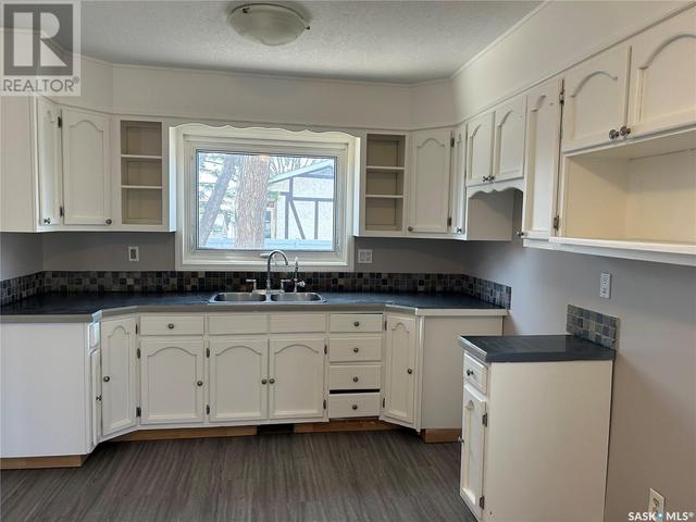 78 Andrews Crescent, House detached with 3 bedrooms, 2 bathrooms and null parking in Regina SK | Image 5