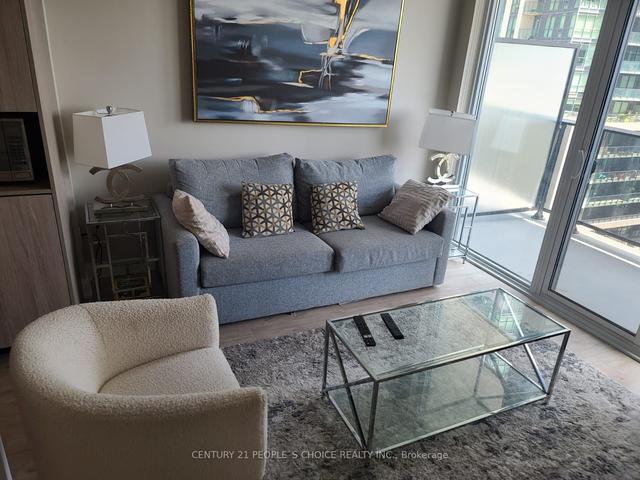 805 - 70 Annie Craig Dr, Condo with 1 bedrooms, 2 bathrooms and 1 parking in Toronto ON | Image 9