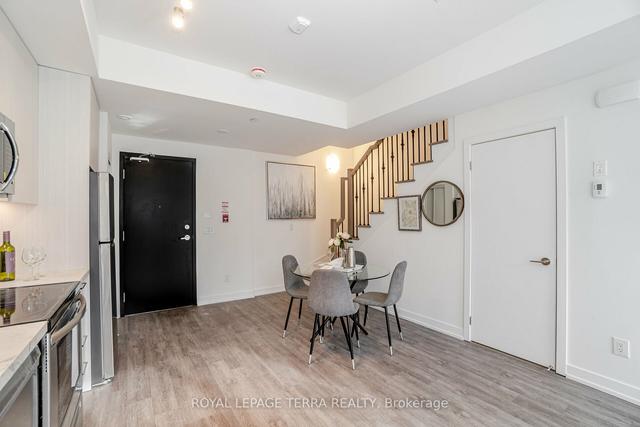 28 - 871 Sheppard Ave W, Townhouse with 3 bedrooms, 3 bathrooms and 1 parking in Toronto ON | Image 34