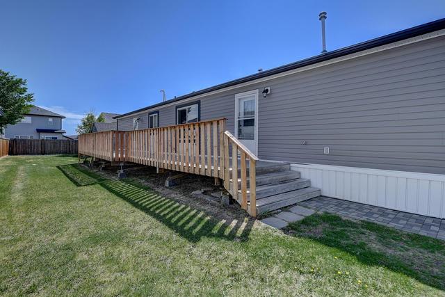 8805 88c Street, House detached with 3 bedrooms, 2 bathrooms and 2 parking in Grande Prairie AB | Image 4
