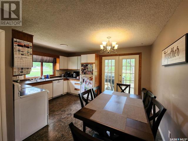 104 1st Avenue N, House detached with 4 bedrooms, 2 bathrooms and null parking in Glenavon SK | Image 10