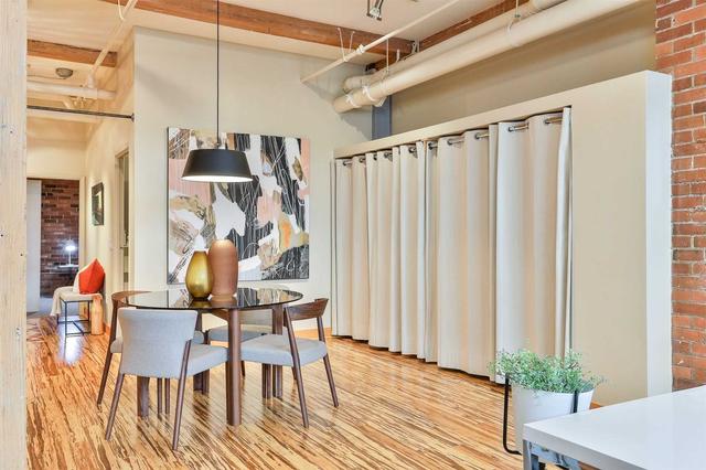 102 - 90 Sherbourne St, Condo with 1 bedrooms, 2 bathrooms and 1 parking in Toronto ON | Image 7
