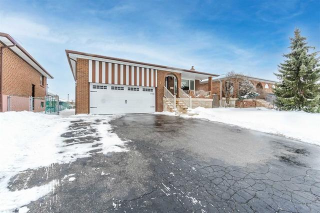 55 Oakhill Rd, House detached with 3 bedrooms, 3 bathrooms and 6 parking in Vaughan ON | Image 22