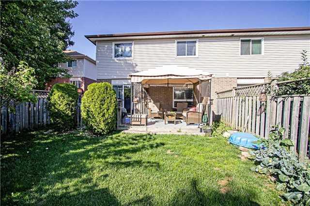 1035 Snowberry St, House semidetached with 4 bedrooms, 2 bathrooms and 2 parking in Oshawa ON | Image 19