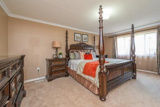 673 Mccue Dr, House detached with 4 bedrooms, 5 bathrooms and 4 parking in Oshawa ON | Image 13