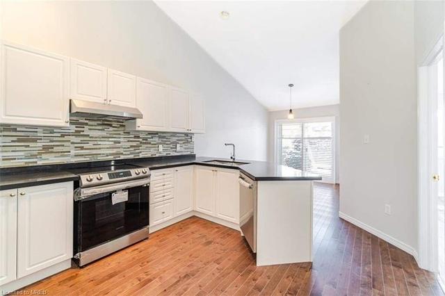 main - 3 Deshane St, House detached with 2 bedrooms, 2 bathrooms and 2 parking in Guelph ON | Image 22