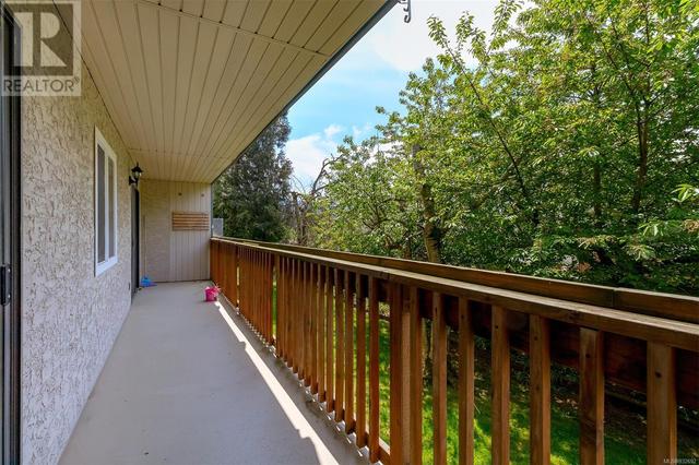 207 - 4724 Uplands Dr, Condo with 2 bedrooms, 1 bathrooms and 1 parking in Nanaimo BC | Image 12
