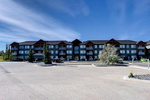 109 - 1005a Westmount Drive, Condo with 2 bedrooms, 2 bathrooms and 2 parking in Wheatland County AB | Image 3