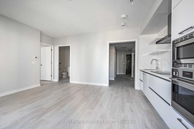 1411 - 2221 Yonge St, Condo with 1 bedrooms, 1 bathrooms and 0 parking in Toronto ON | Image 17