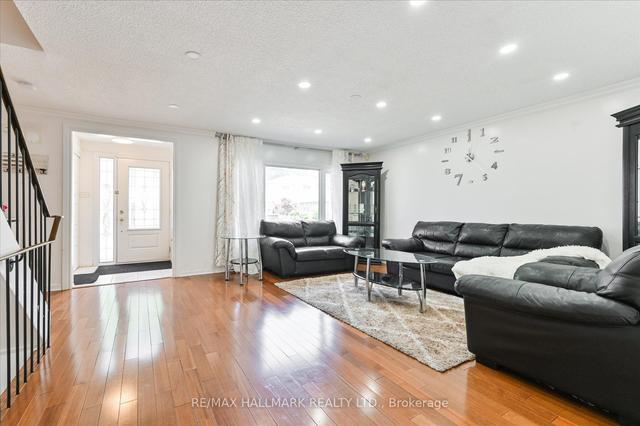 28 Candle Liteway, Townhouse with 3 bedrooms, 2 bathrooms and 2 parking in Toronto ON | Image 34