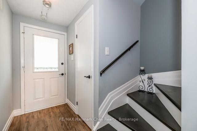 19 Sinclair Crt, House detached with 3 bedrooms, 2 bathrooms and 3 parking in Barrie ON | Image 37
