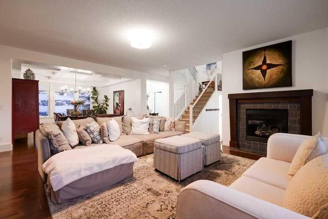 52 Spring Willow Terrace Sw, House detached with 4 bedrooms, 3 bathrooms and 3 parking in Calgary AB | Image 6
