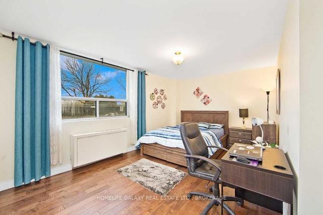 103 - 3420 Eglinton Ave E, Condo with 3 bedrooms, 2 bathrooms and 1 parking in Toronto ON | Image 4