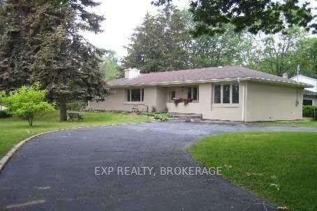 2010 Stonehouse Cres, House detached with 3 bedrooms, 2 bathrooms and 10 parking in Mississauga ON | Image 1