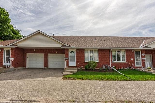 5 - 45 Applewood Drive, House attached with 2 bedrooms, 2 bathrooms and 2 parking in Brantford ON | Image 30