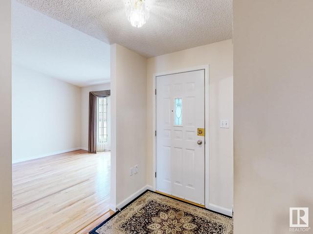 41 - 13217 155 Av Nw Nw, House semidetached with 2 bedrooms, 1 bathrooms and null parking in Edmonton AB | Image 3