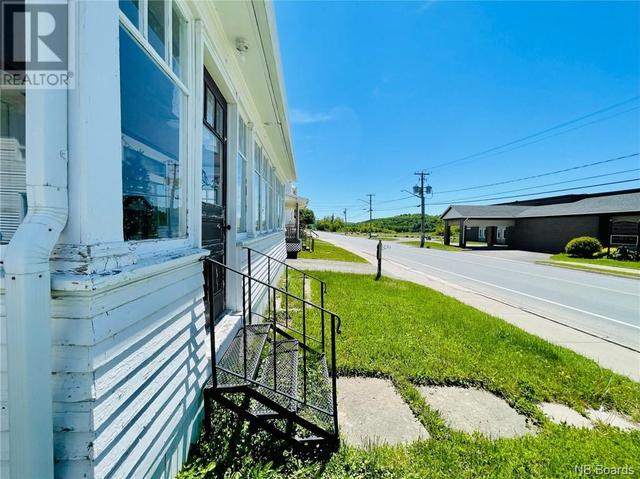 354 Main Street, House detached with 4 bedrooms, 2 bathrooms and null parking in Hartland NB | Image 7