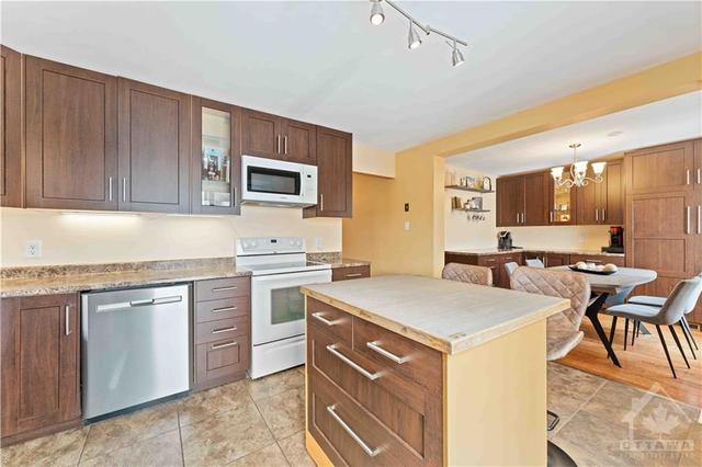 1050 Arrowhead Place, House detached with 3 bedrooms, 2 bathrooms and 5 parking in Ottawa ON | Image 8