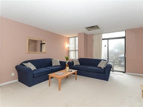 102 - 8 Silverbell Grve, Condo with 2 bedrooms, 2 bathrooms and 2 parking in Toronto ON | Image 5
