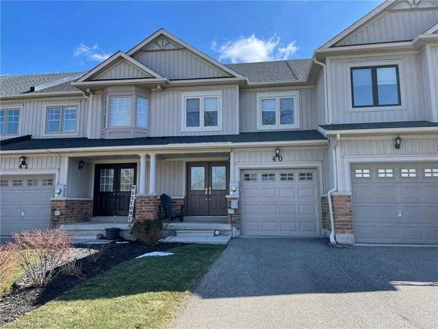 40 Mackenzie King Ave, House attached with 3 bedrooms, 3 bathrooms and 2 parking in St. Catharines ON | Image 29