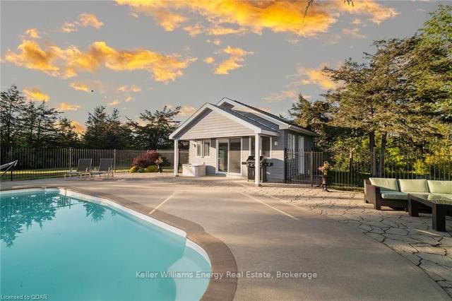 90 County Rd 13, House detached with 3 bedrooms, 3 bathrooms and 6 parking in Prince Edward County ON | Image 32