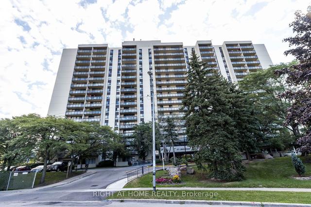 1411 - 177 Linus Rd, Condo with 2 bedrooms, 2 bathrooms and 1 parking in Toronto ON | Image 12