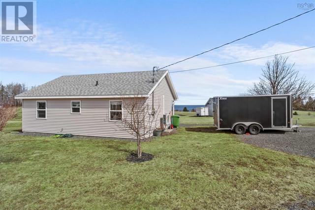 27 Island View Crescent, House detached with 2 bedrooms, 1 bathrooms and null parking in Pictou, Subd. A NS | Image 33