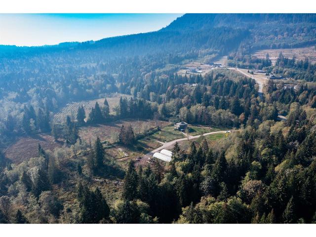 1900 Port Mellon Highway, House detached with 3 bedrooms, 3 bathrooms and null parking in Sunshine Coast F BC | Image 34