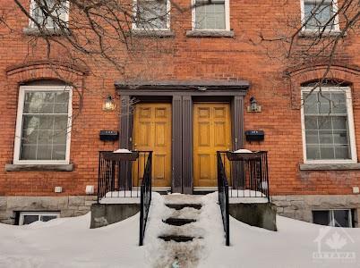 484 Cumberland Street, Townhouse with 6 bedrooms, 2 bathrooms and null parking in Ottawa ON | Image 2