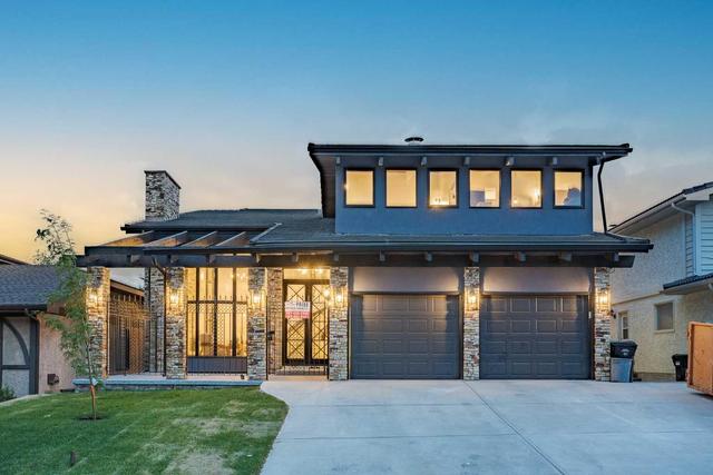 919 Edgemont Road Nw, House detached with 5 bedrooms, 3 bathrooms and 6 parking in Calgary AB | Image 2