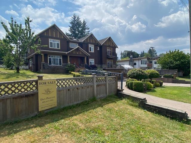 4488 Price Crescent, House detached with 8 bedrooms, 7 bathrooms and 8 parking in Burnaby BC | Image 4
