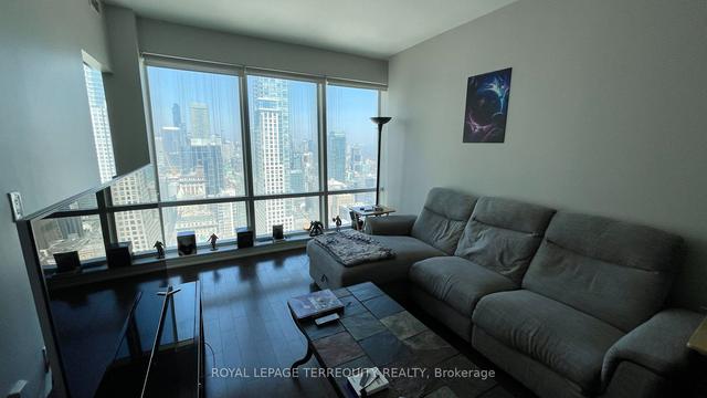 4107 - 8 The Esplanade Rd, Condo with 2 bedrooms, 2 bathrooms and 1 parking in Toronto ON | Image 5